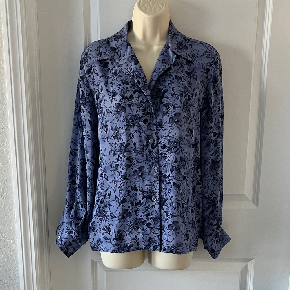 Talbots 100 % Silk Navy Floral Button Down Shirt Vintage